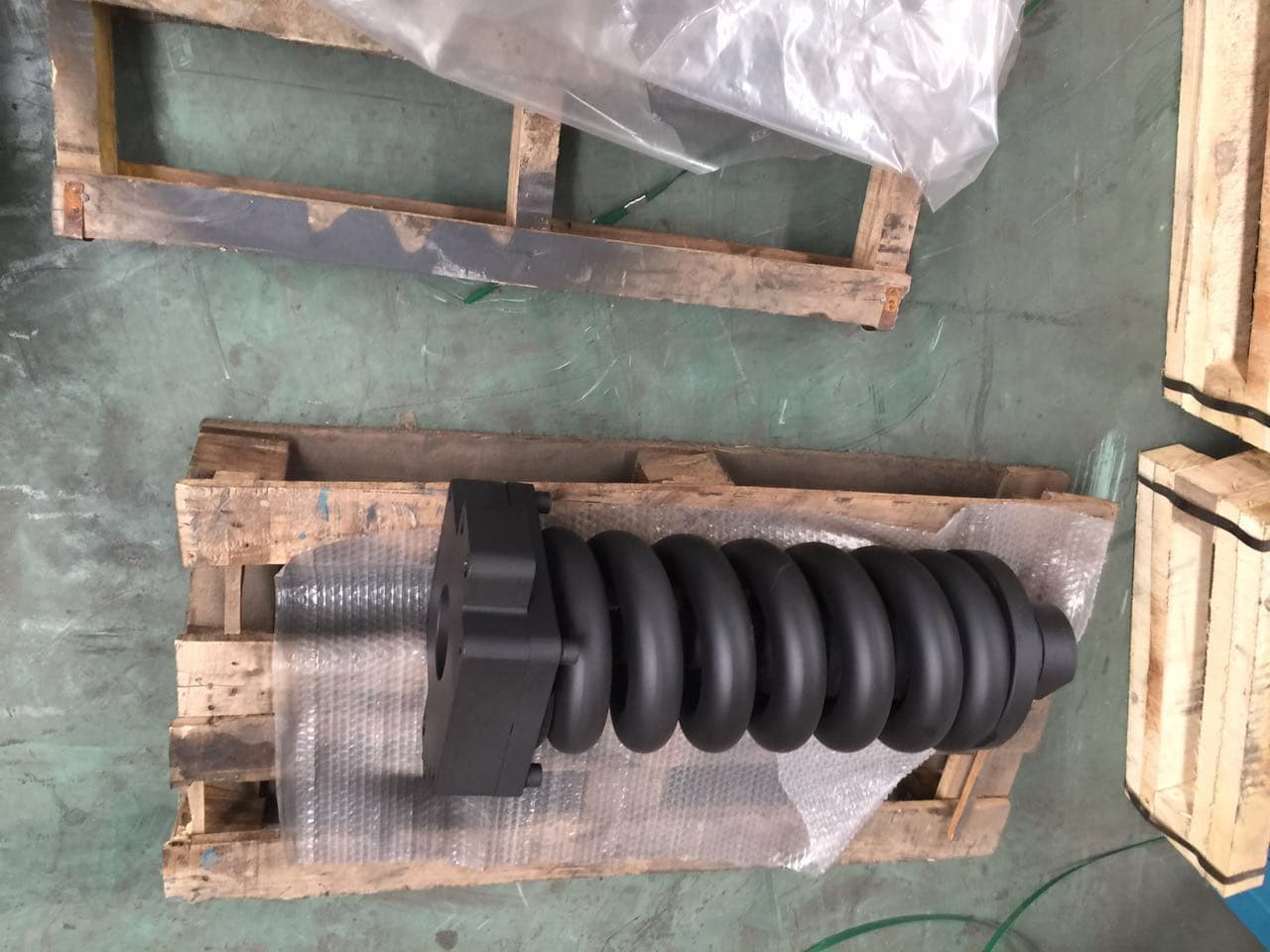 sell CAT excavator parts under carriage_engine part